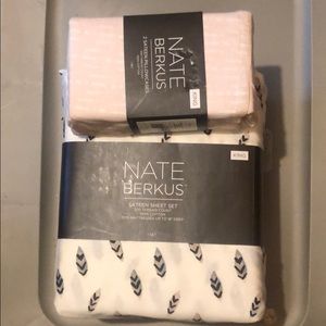 Sheets and pillowcases